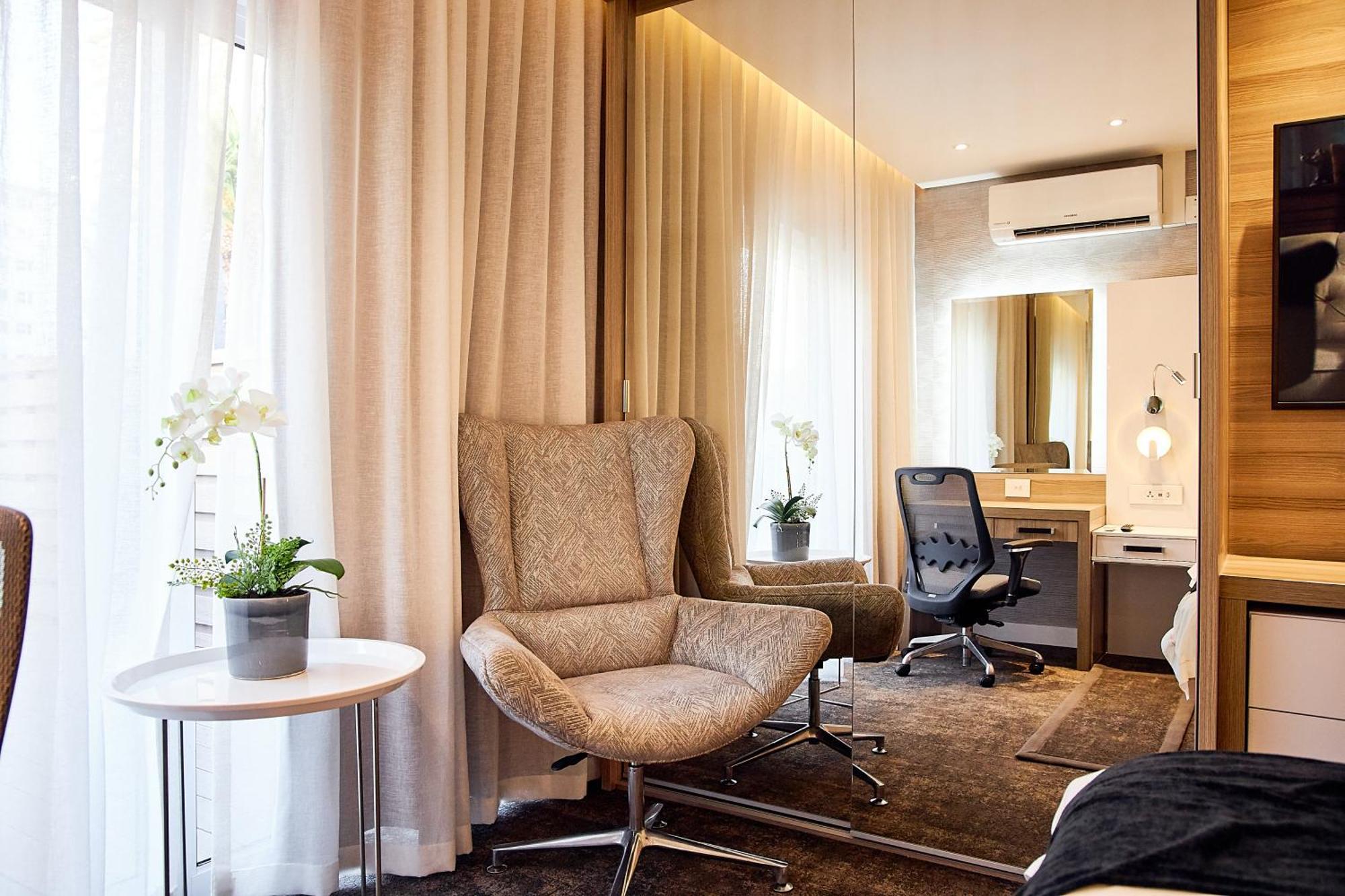 First Group Riviera Suites Kaapstad Buitenkant foto