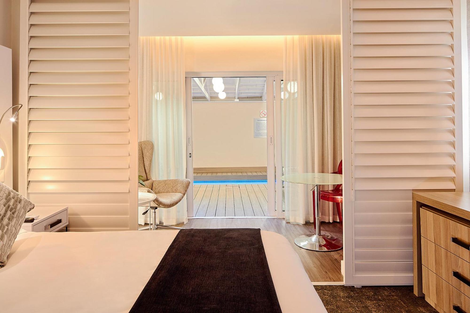 First Group Riviera Suites Kaapstad Buitenkant foto