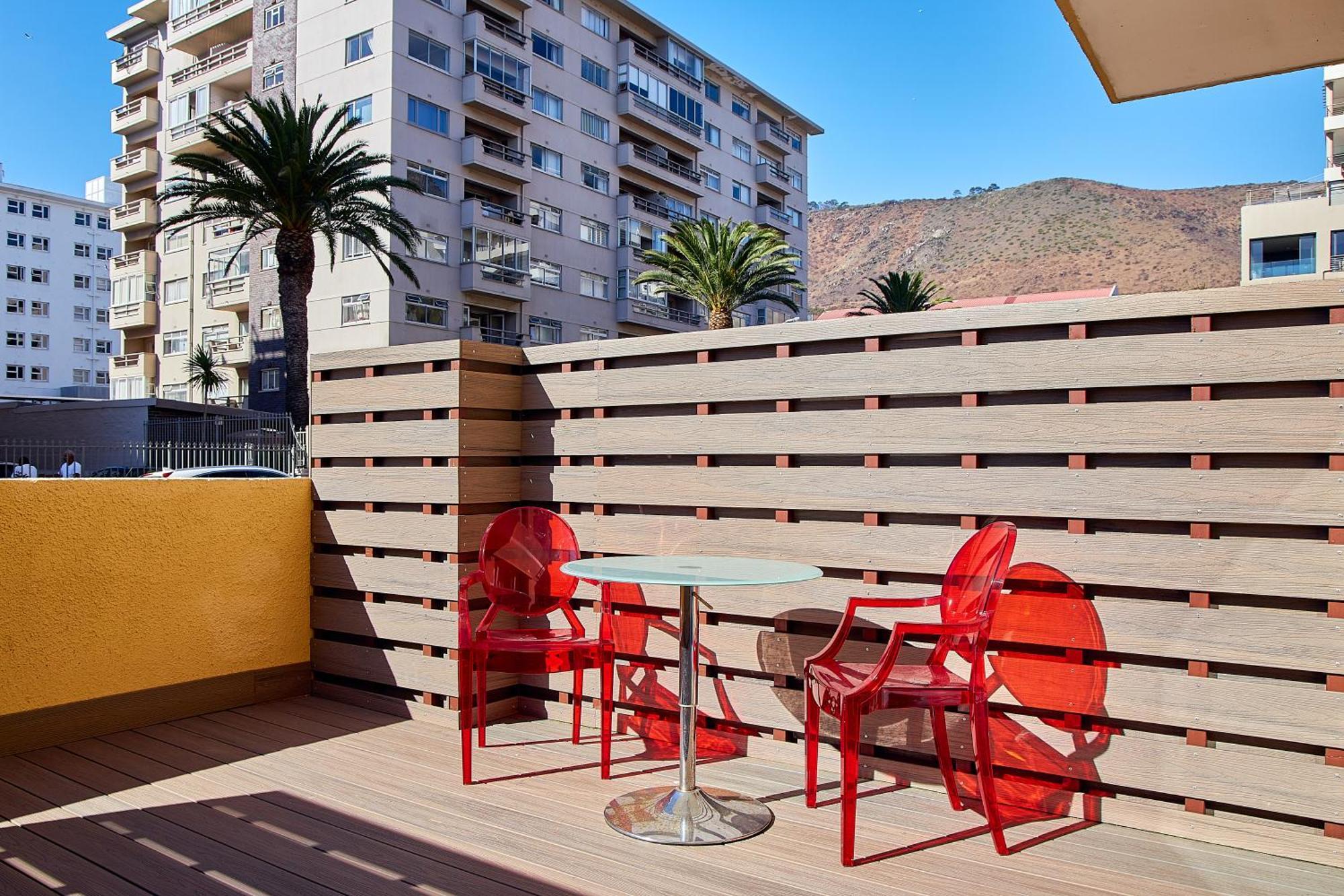 First Group Riviera Suites Kaapstad Buitenkant foto