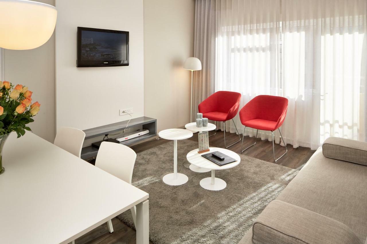First Group Riviera Suites Kaapstad Buitenkant foto