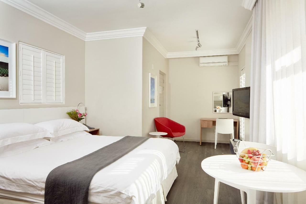 First Group Riviera Suites Kaapstad Buitenkant foto
