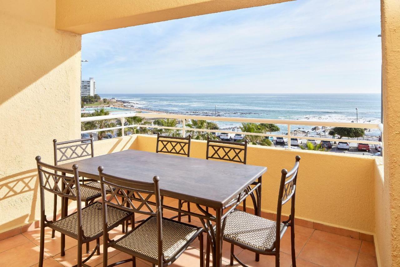 First Group Riviera Suites Kaapstad Buitenkant foto