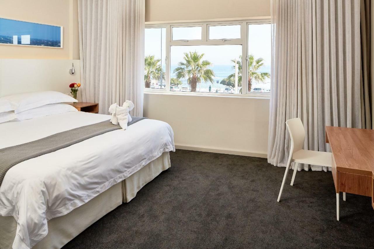 First Group Riviera Suites Kaapstad Buitenkant foto
