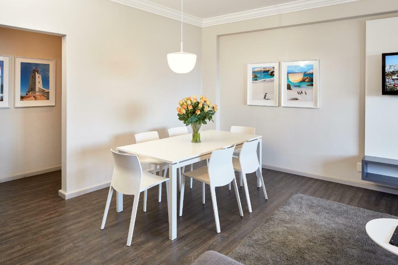 First Group Riviera Suites Kaapstad Buitenkant foto