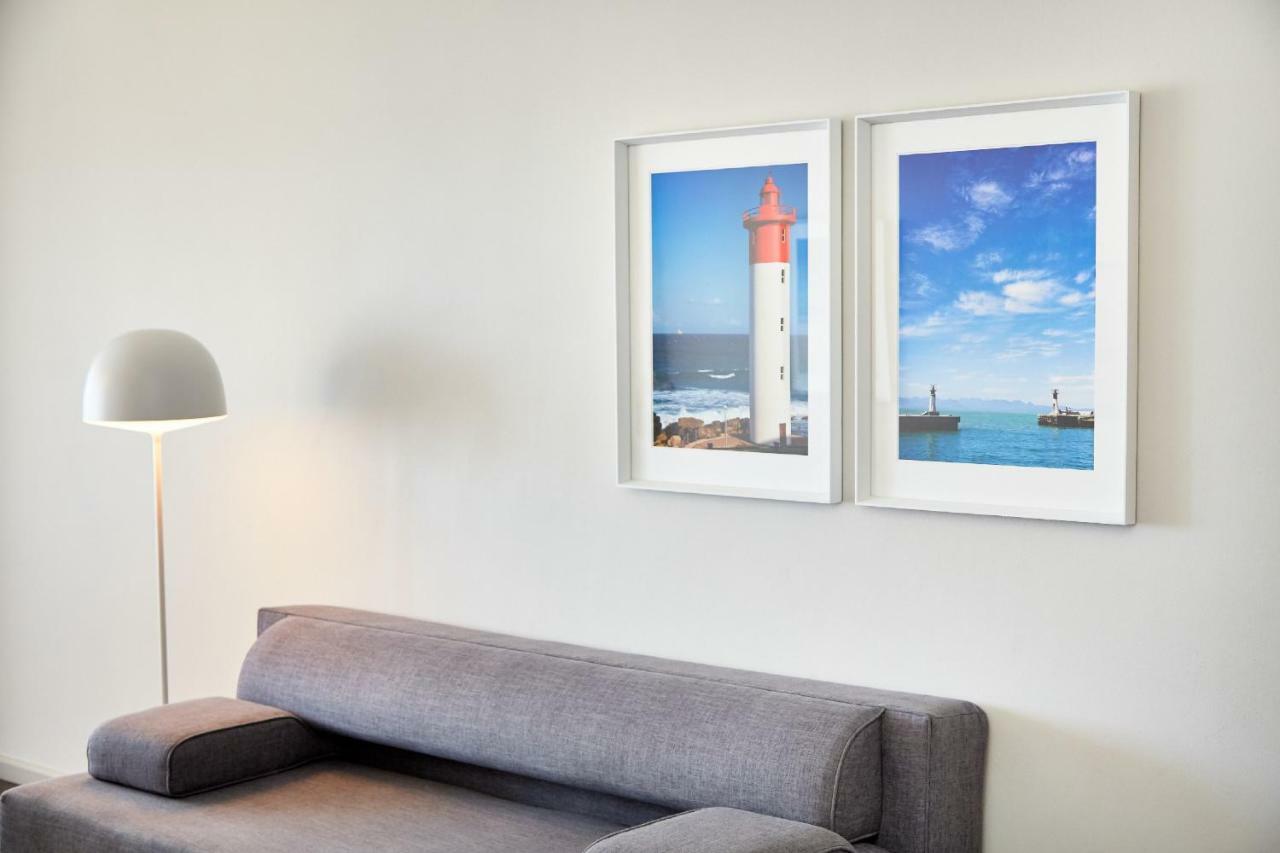 First Group Riviera Suites Kaapstad Buitenkant foto