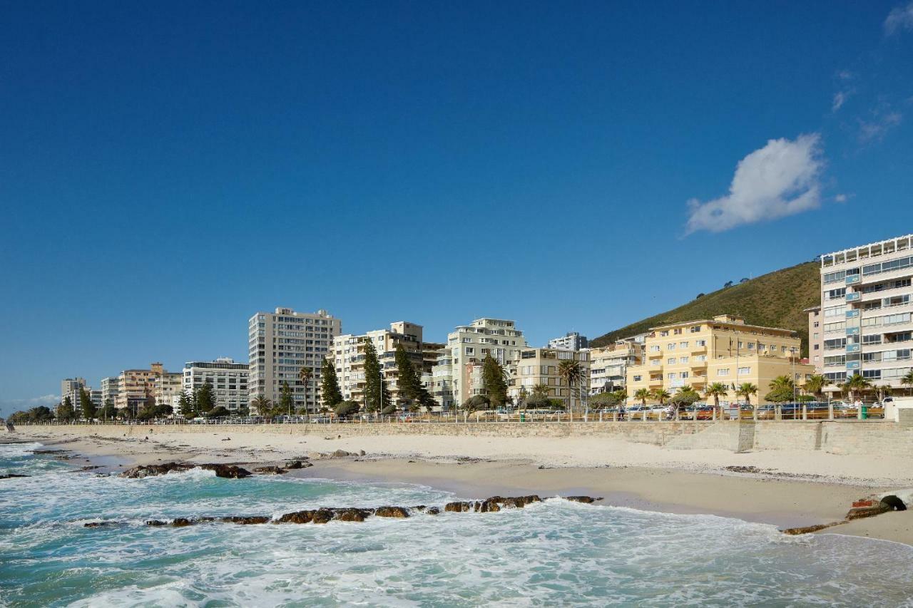 First Group Riviera Suites Kaapstad Buitenkant foto